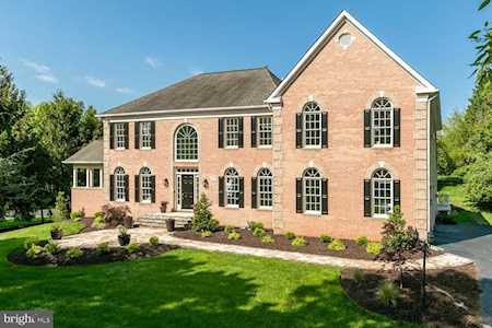 804 Polo Place Great Falls, VA 22066