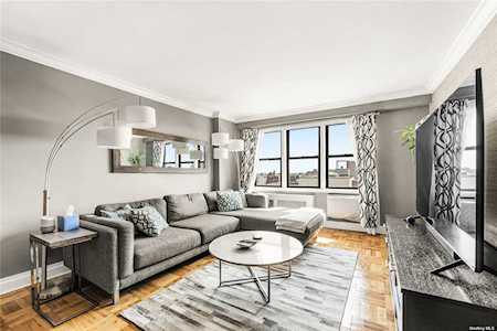 37-31 73rd Street #9KL Jackson Heights, NY 11372