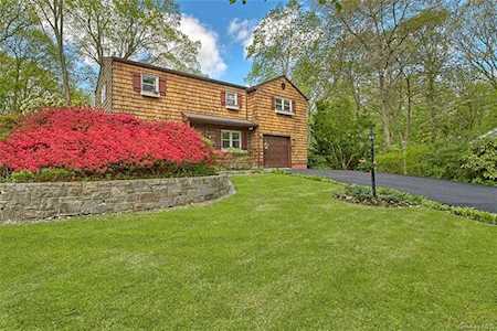 5 Kenneth Road White Plains, NY 10605