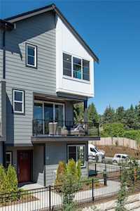 18782 67th Ave NE #1 Kenmore, WA 98028