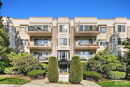 200 99th Ave NE #15 Bellevue, WA 98004