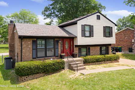 4915 Warm Spring Ct Louisville, KY 40245