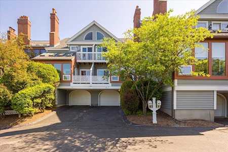 43 Eastern Point Dr #43 Shrewsbury, MA 01545