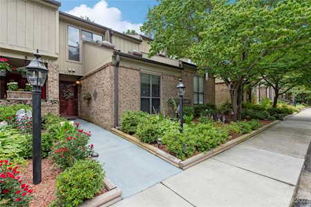 8073 Charter Oak Ln Charlotte, NC 28226