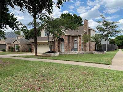 1702 Hood Lane Grapevine, TX 76051