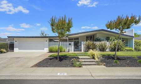 3121 American River Drive Sacramento, CA 95864