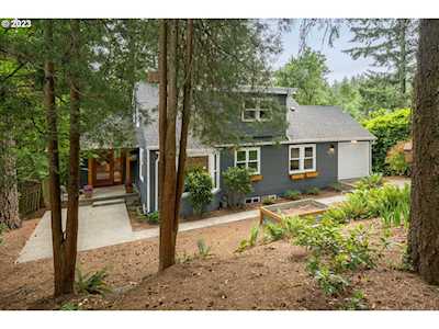 1579 SW Highland PKWY Portland, OR 97221