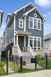2214 W Melrose St Chicago, IL 60618