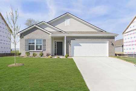6608 W Shoreline Ct Greenfield, IN 46140