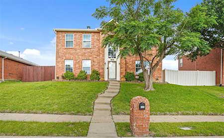 4352 Apple Drive Carrollton, TX 75010