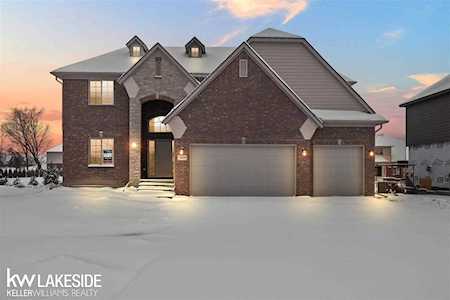 52715 Char Marie Drive Macomb Twp, MI 48042