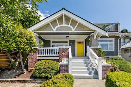 5936 44th Ave SW Seattle, WA 98136