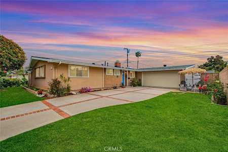 245 Amherst Rd Costa Mesa, CA 92626
