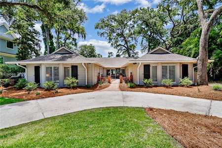 117 N Sea Pines Dr Hilton Head Island, SC 29928