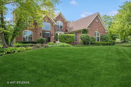 3807 Chesapeake Rd St. Charles, IL 60175