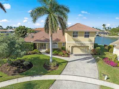 1700 Medeira Ct Marco Island, FL 34145