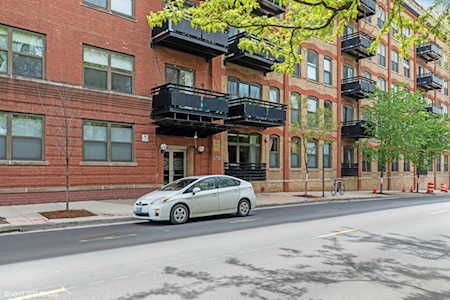 1735 W Diversey Parkway #311 Chicago, IL 60614