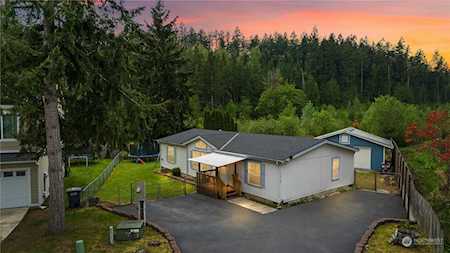 13918 215th Ave E Bonney Lake, WA 98391