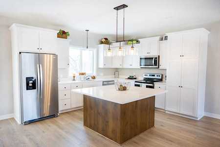 1471 Cardinal Cove Chaska, MN 55318