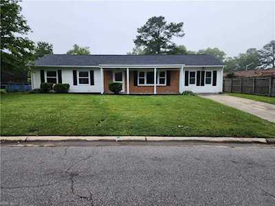 413 Cameron Ln Virginia Beach, VA 23452