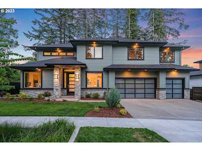 4520 SW 59th AVE Portland, OR 97221