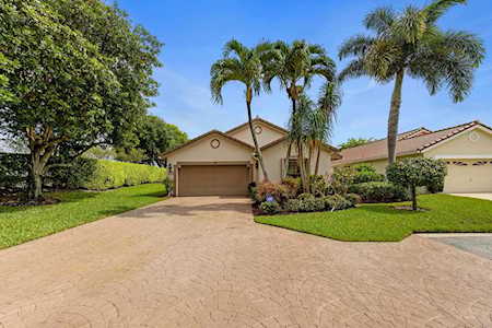 10527 S Lexington Circle Boynton Beach, FL 33436