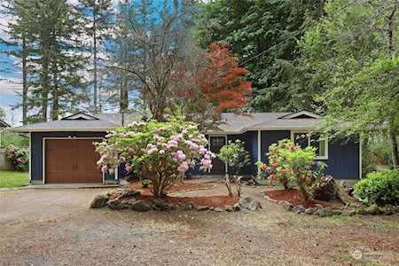 14716 Holiday Dr NW Gig Harbor, WA 98329