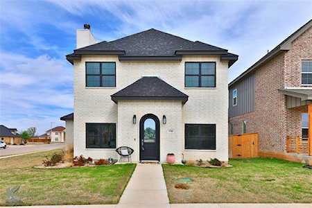 1702 Gee Street Abilene, TX 79601