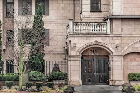 745 Bellevue Ave E #305 Seattle, WA 98102