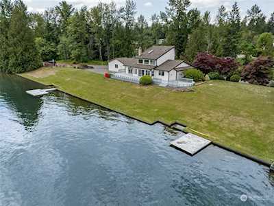 4439 184th Ave E Lake Tapps, WA 98391