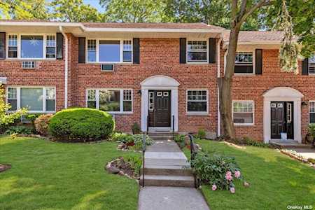5U Madison Park #U Port Washington, NY 11050