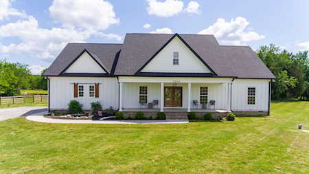 2046 Unionville Deason Rd Bell Buckle, TN 37020