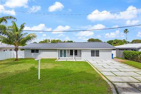 3301 NE 18th Ter Oakland Park, FL 33306