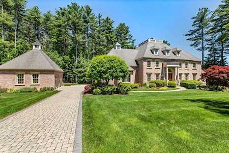 24 Wescott Drive Hopkinton, MA 01748