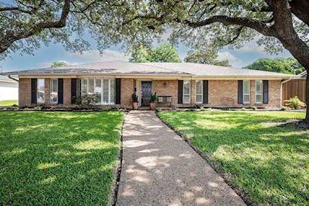4751 Harvest Hill Road Dallas, TX 75244