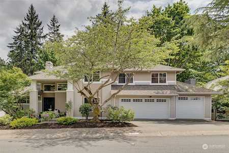 21713 NE 20th Way Sammamish, WA 98074