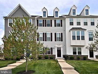 279 Grace Ln Harleysville, PA 19438
