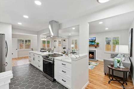 1835 S Linden Way Denver, CO 80224