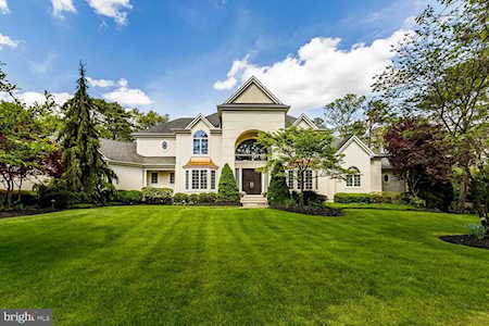 68 Bortons Rd Marlton, NJ 08053