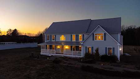69 Tolend Rd Barrington, NH 03825