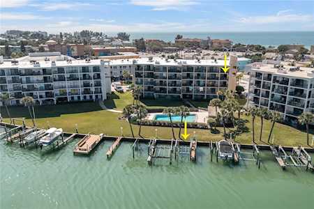 9815 Harrell Ave #401 Treasure Island, FL 33706