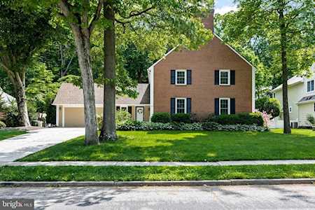 23 Buxton Rd Cherry Hill, NJ 08003