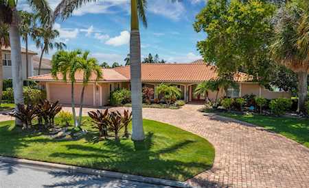 632 Mourning Dove Dr Sarasota, FL 34236