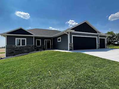 797 Waveland Rd Janesville, WI 53548