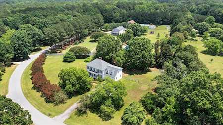 5017 Parkmore Drive Holly Springs, NC 27540