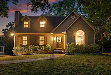 6906 Flagstone Dr Ooltewah, TN 37363