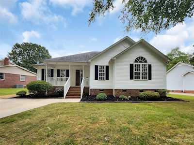 201 Sherwood Circle Rock Hill, SC 29730