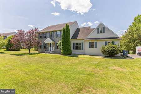 10 Bittersweet Dr Cochranville, PA 19330