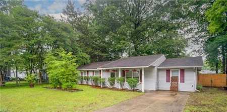 1329 Glendale Ave Chesapeake, VA 23323