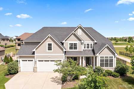 4520 Shumard Ln Naperville, IL 60564